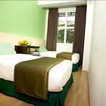 Apple Hotel